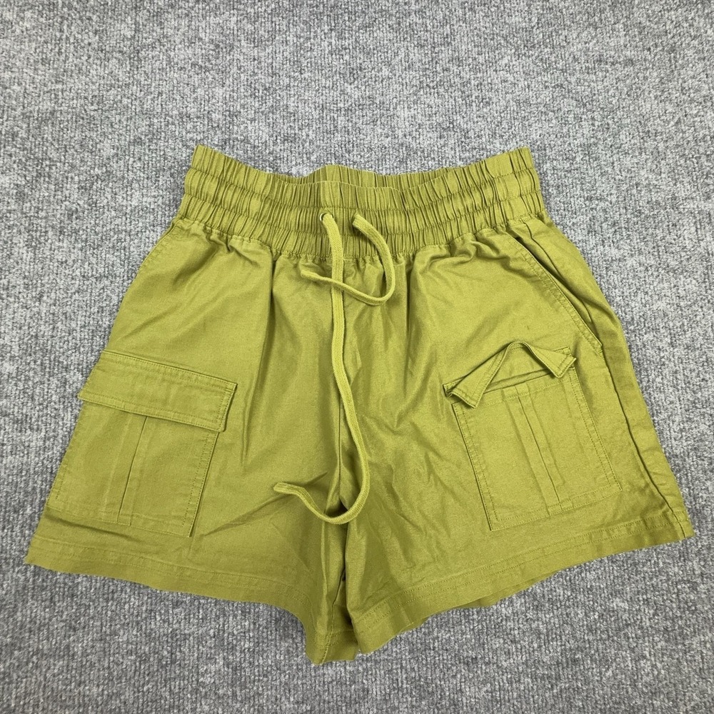 Fabletics Shorts Womens Medium Green Relaxed Cargo Athletic 4.5 Inch Inseam